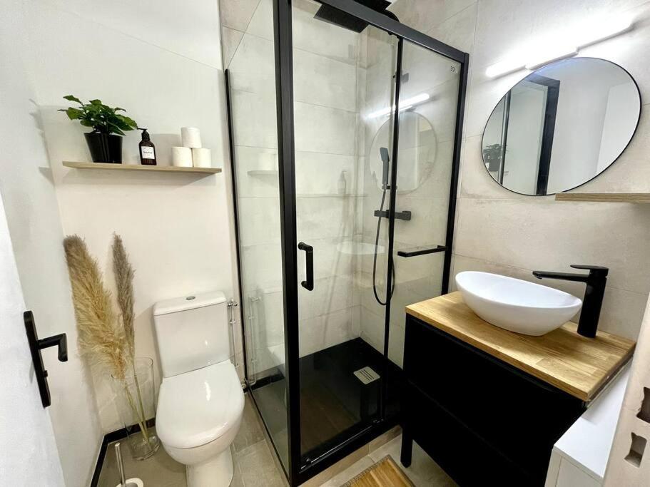 Ferienwohnung L'Instant Present - Calme & Elegant Proche Gare Roanne Exterior foto